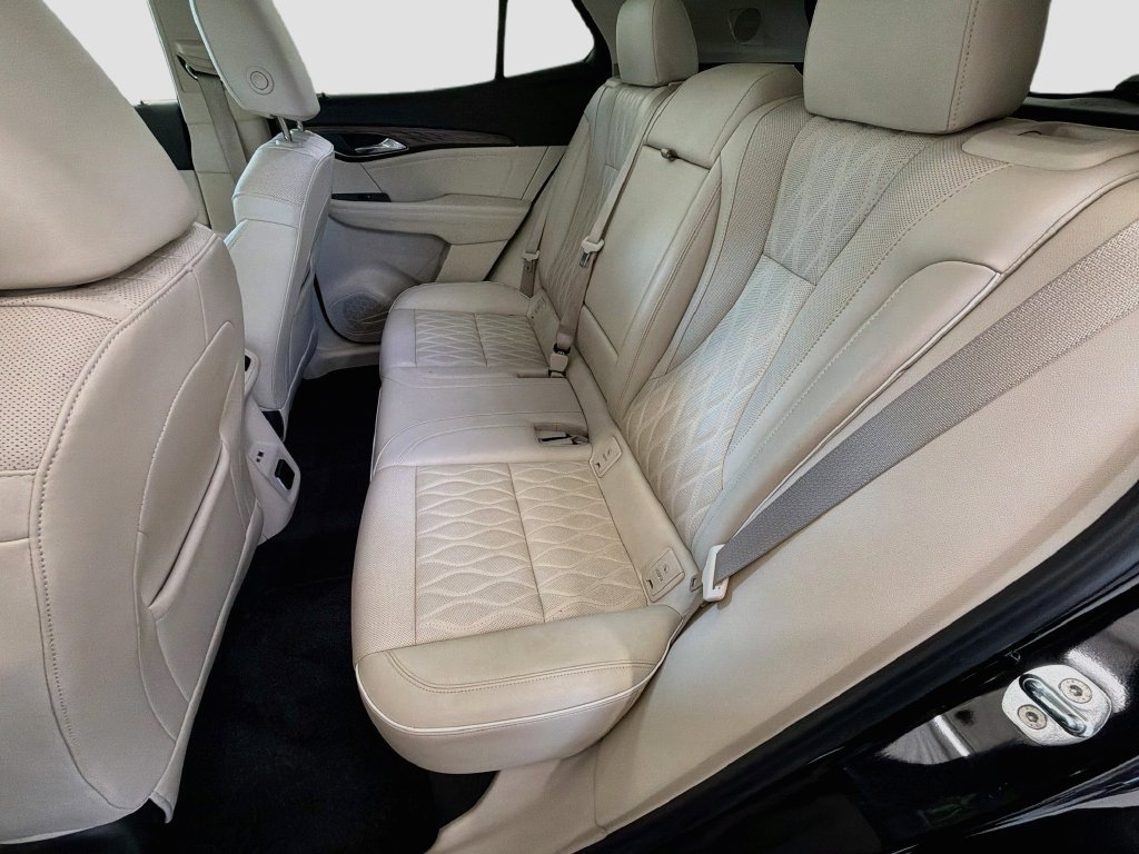 Used 2023 Buick Envision Avenir AWD/4WD image 27