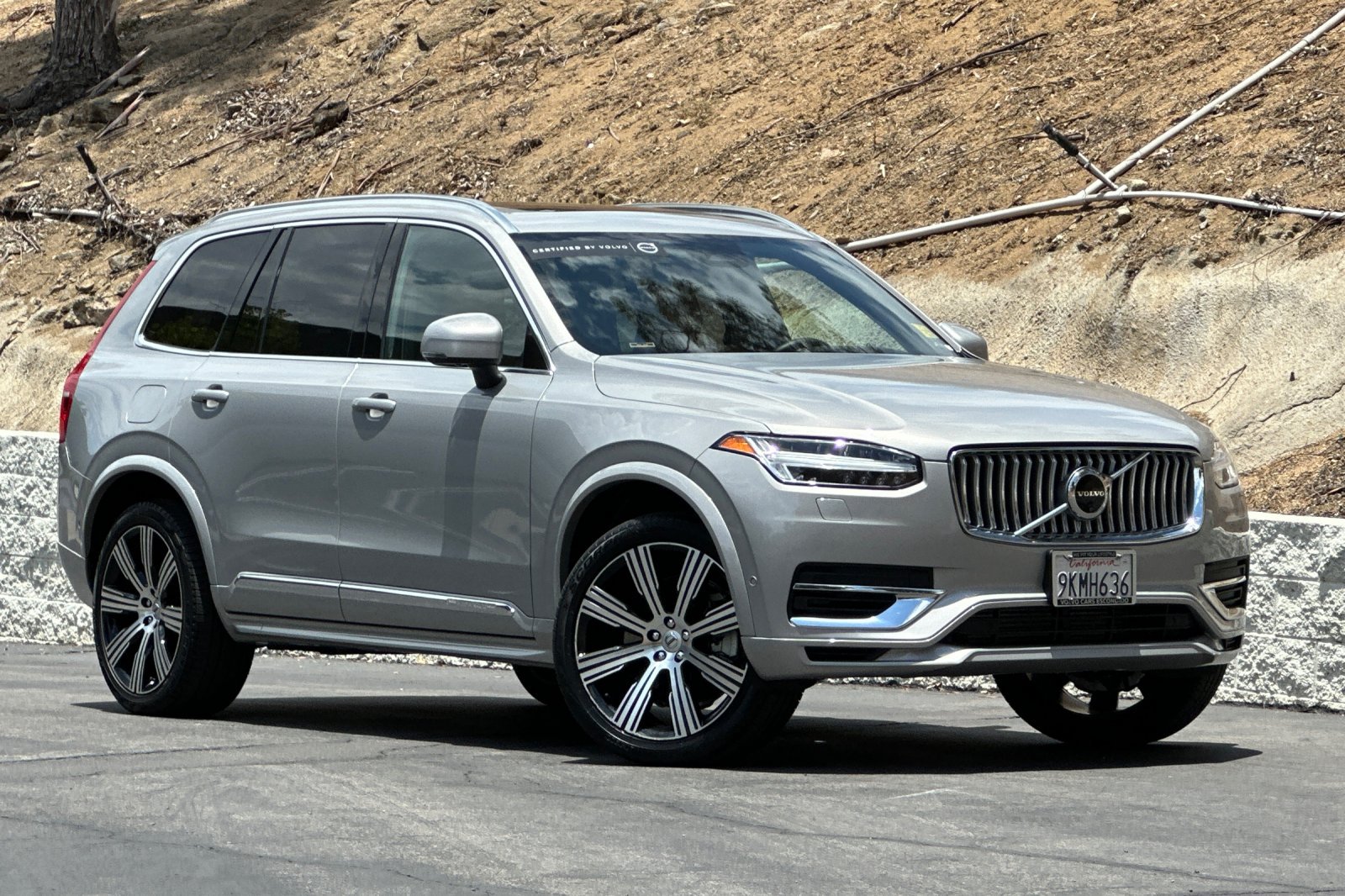 Certified 2024 Volvo XC90 T8 Ultimate w/ Lounge Package AWD/4WD image 2