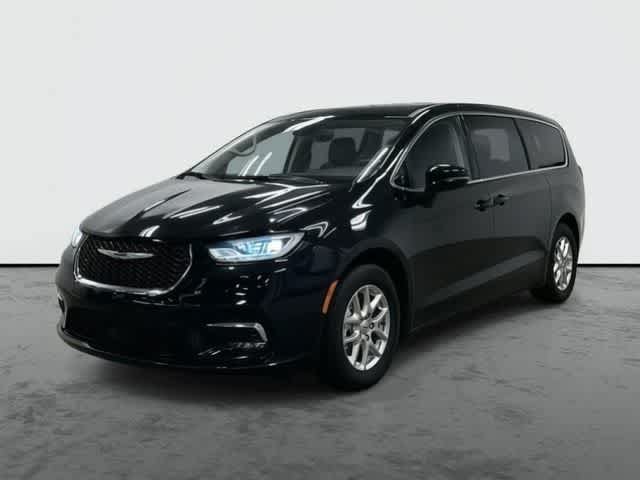 Used 2024 Chrysler Pacifica Touring-L FWD video 1