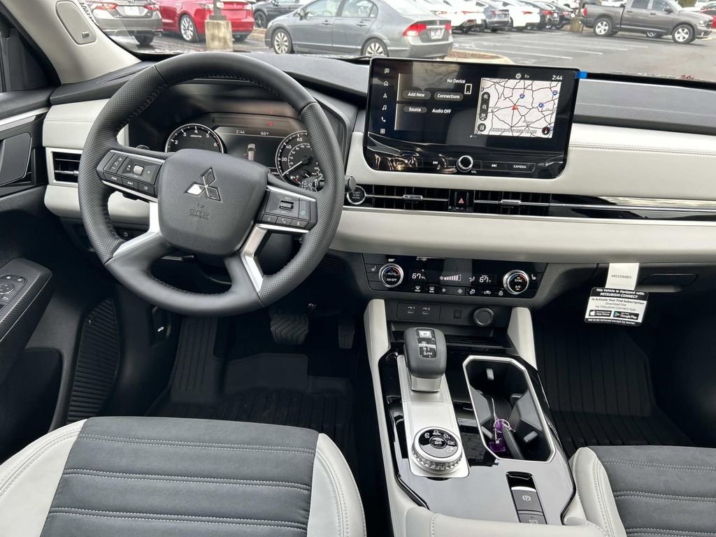 New 2026 Mitsubishi Outlander SE FWD image 16