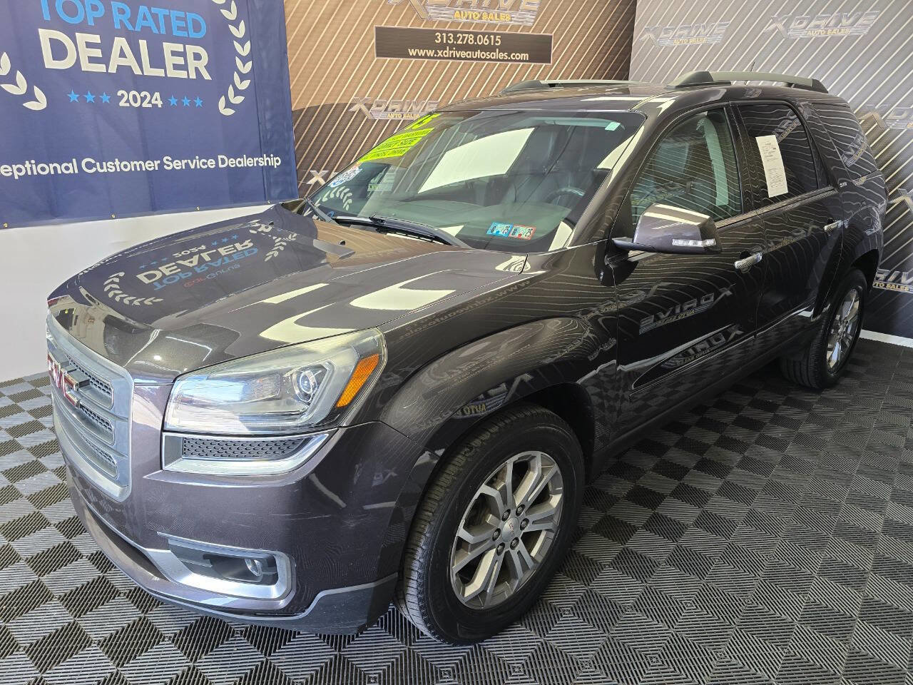 Used 2015 GMC Acadia SLT image 1