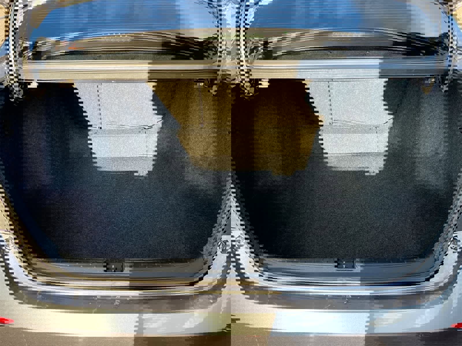 Used 2018 Honda Accord EX-L image 33