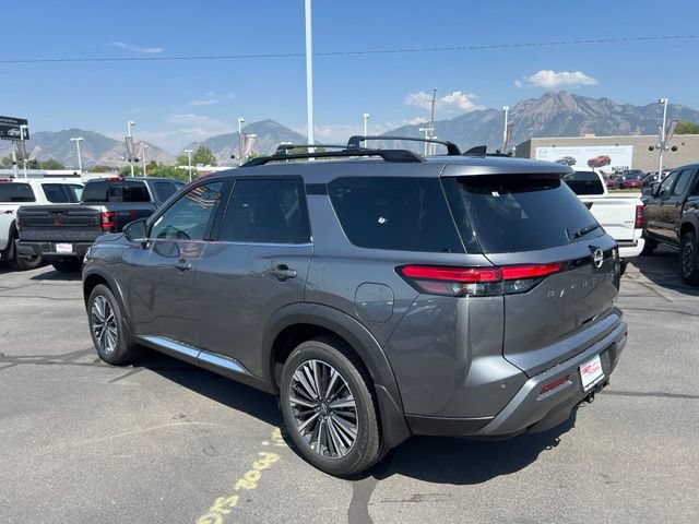 New 2026 Nissan Pathfinder Platinum w/ Cargo Package AWD/4WD image 8