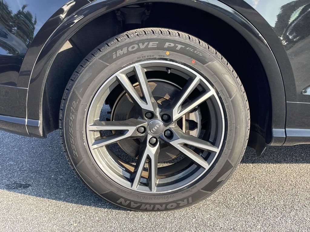 Used 2020 Audi Q5 e Premium Plus AWD/4WD image 31
