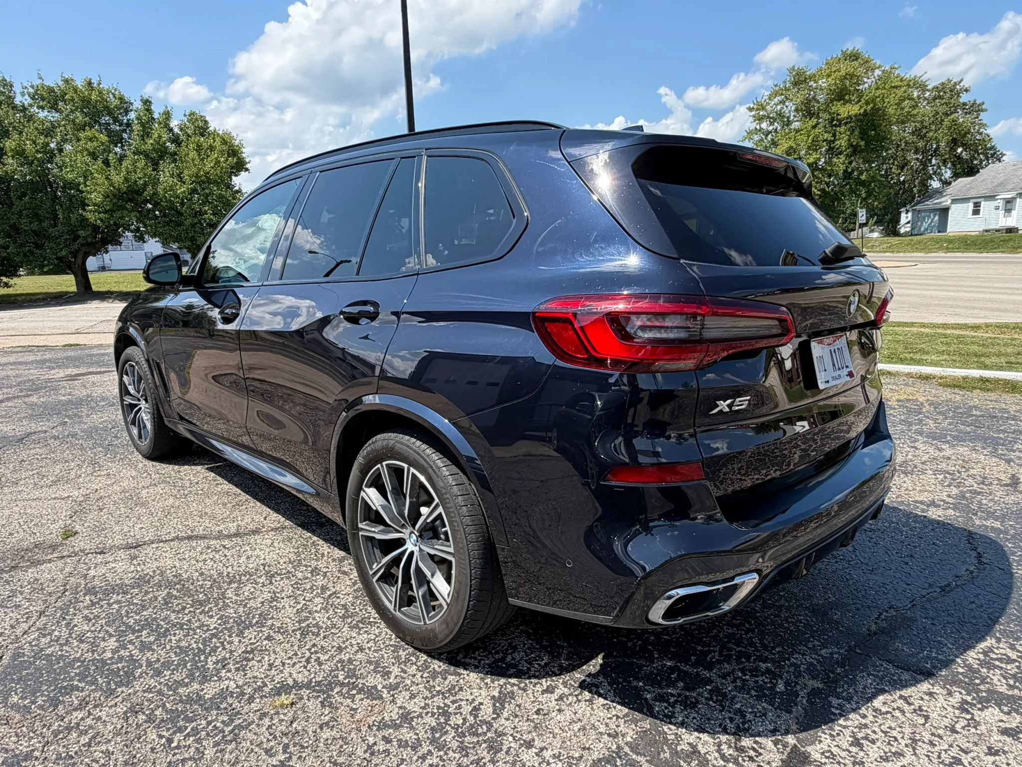Used 2019 BMW X5 xDrive40i w/ M Sport Package AWD/4WD image 6