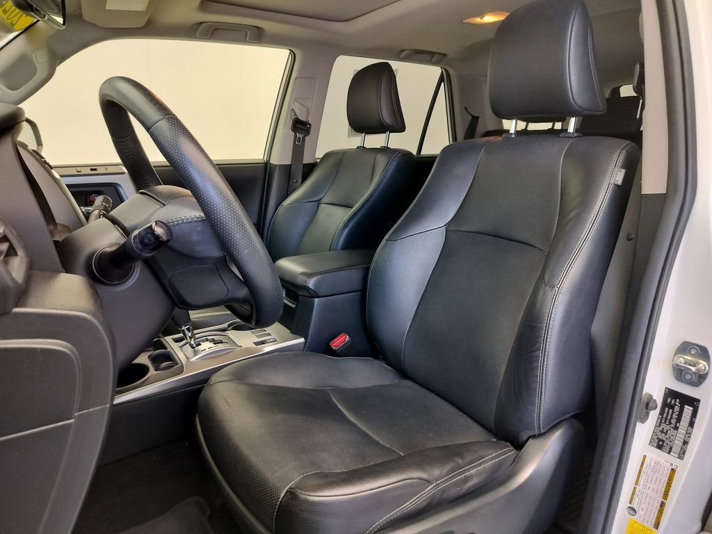 Used 2022 Toyota 4Runner Limited RWD image 7