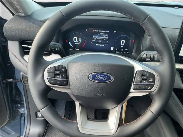 New 2026 Ford Explorer Active RWD image 14