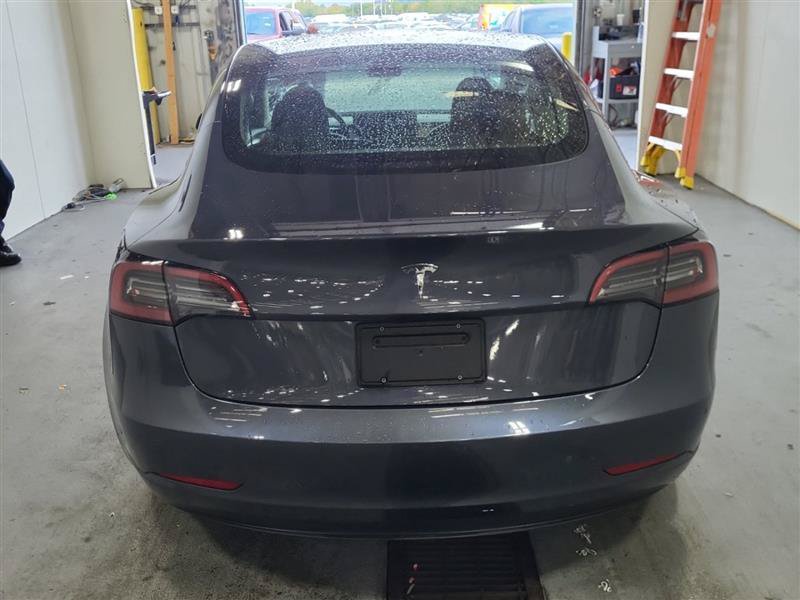 Used 2023 Tesla Model 3 Standard Range RWD image 3