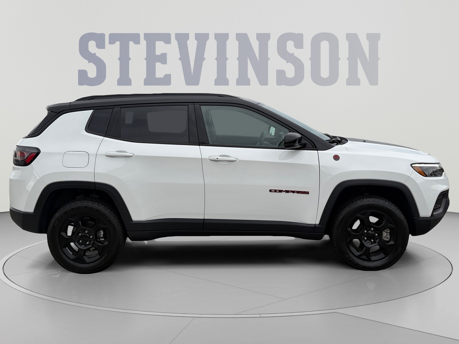 Used 2023 Jeep Compass Trailhawk w/ Trailhawk Elite Group AWD/4WD image 6