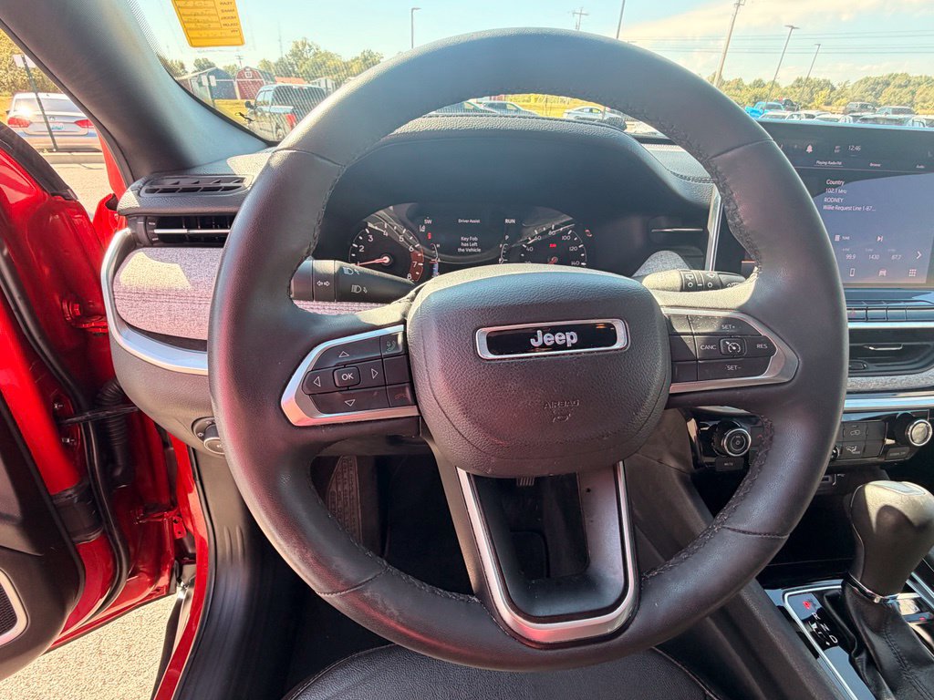 Used 2023 Jeep Compass Latitude AWD/4WD image 18