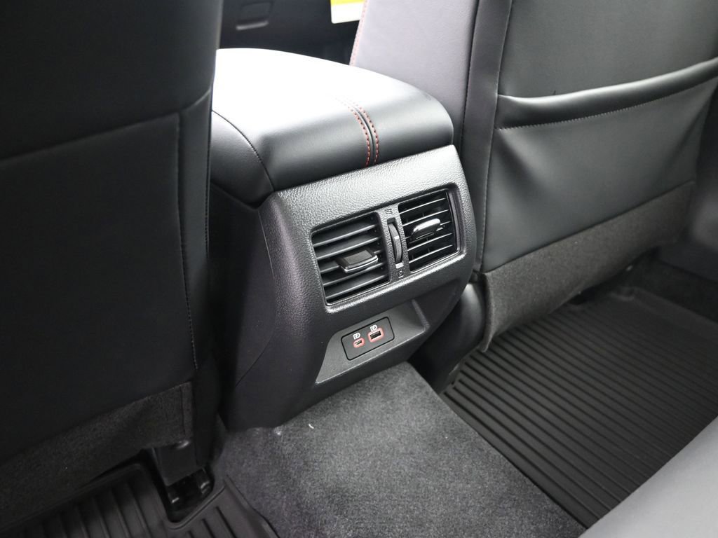 New 2026 Nissan Altima 2.5 SR image 13