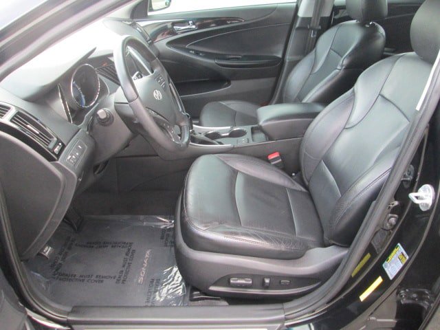 Used 2013 Hyundai Sonata Limited w/ Premium Pkg FWD image 10