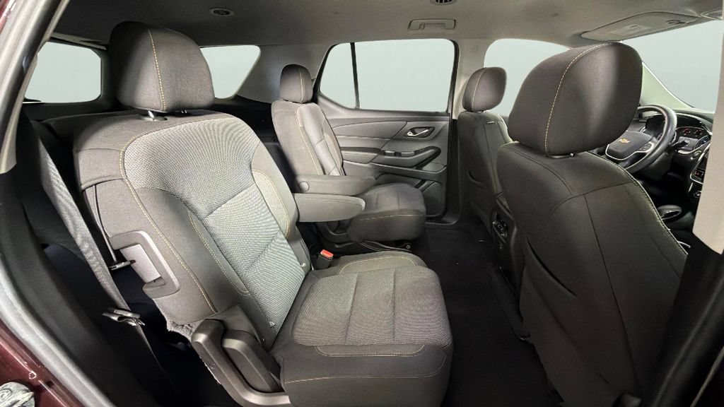 Certified 2021 Chevrolet Traverse LT FWD image 32