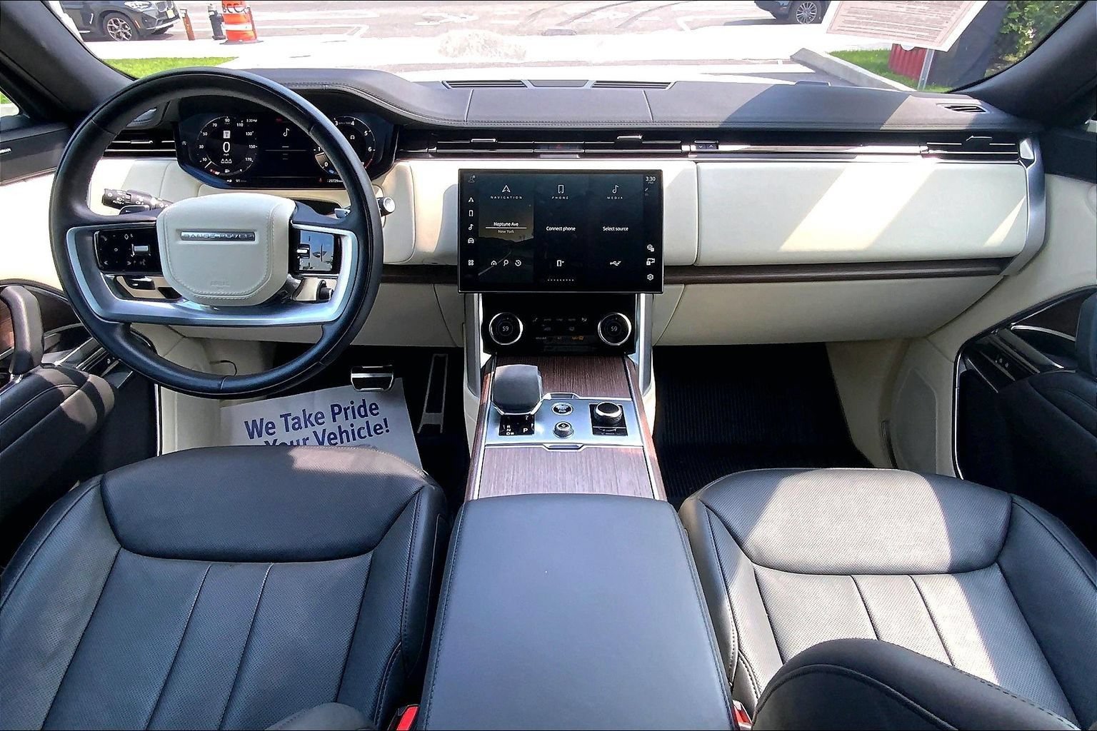 Used 2023 Land Rover Range Rover SE AWD/4WD image 15