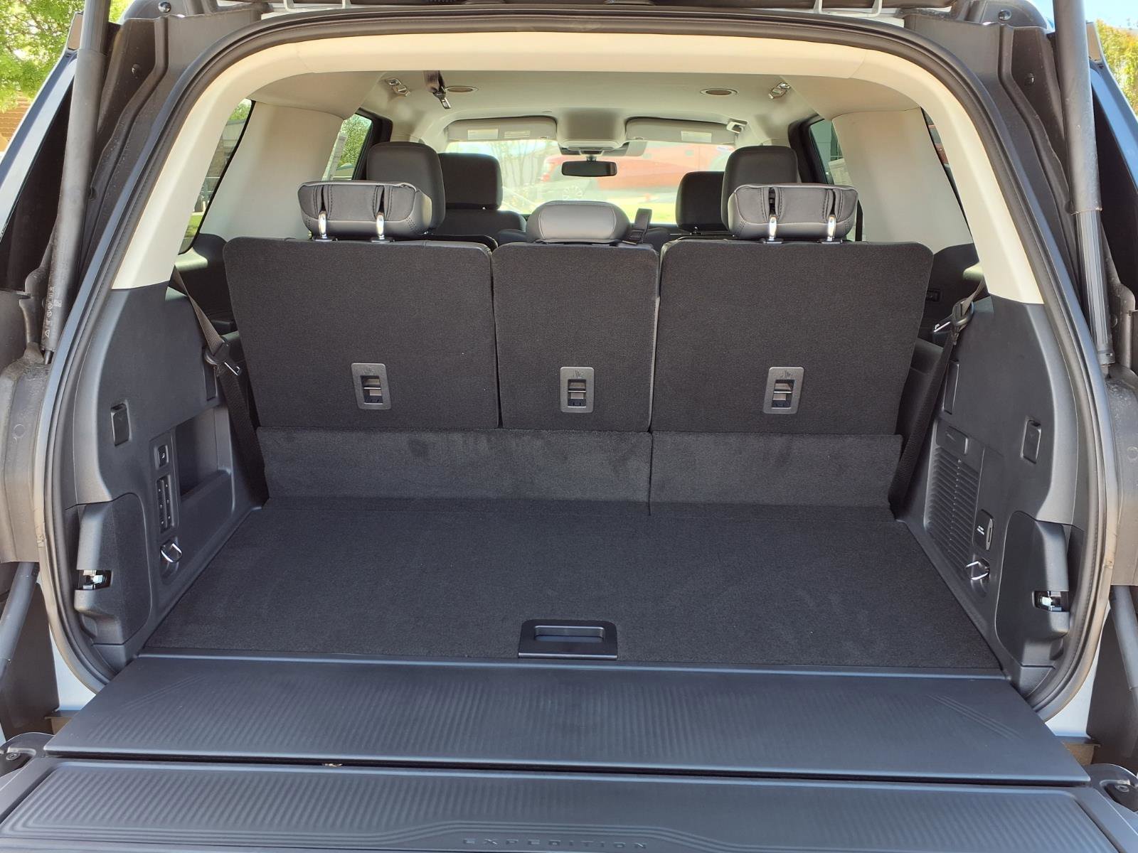 New 2026 Ford Expedition Active image 9