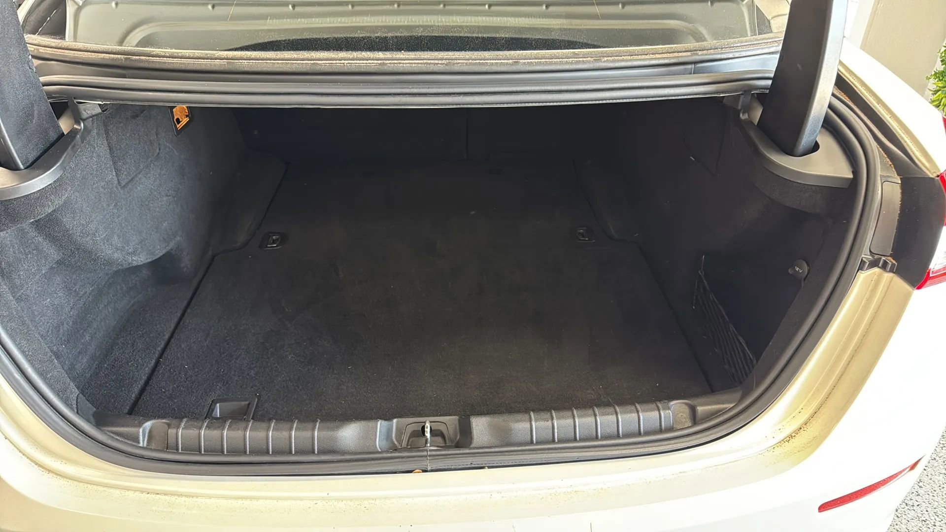 Used 2017 Maserati Ghibli w/ Luxury Package RWD image 49