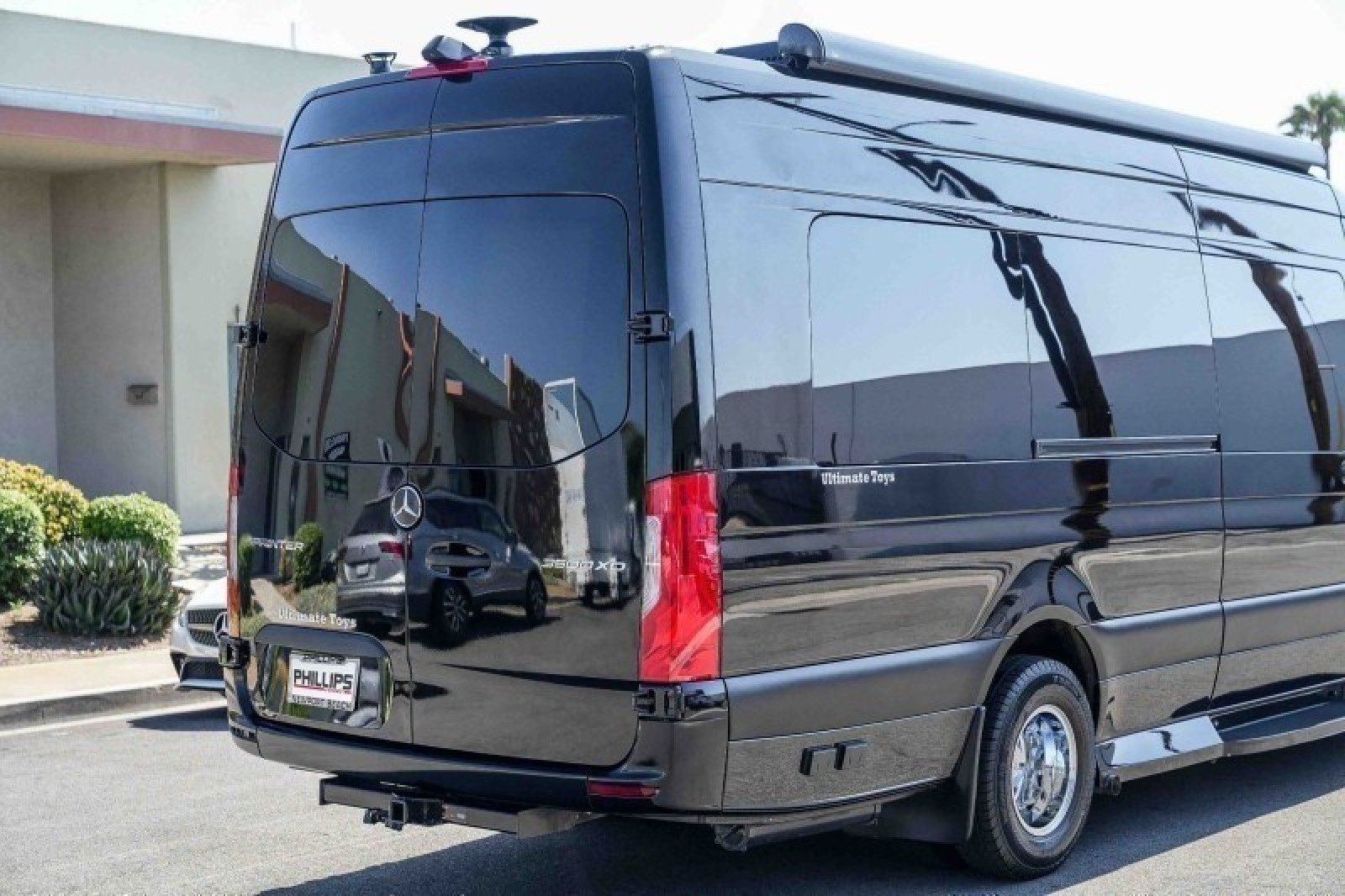 Used 2020 Mercedes-Benz Sprinter 3500 image 9