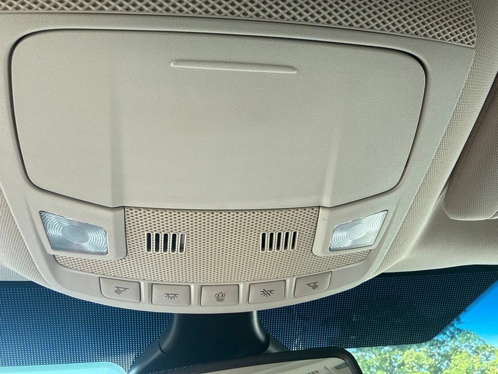 Used 2024 Ford Edge Titanium AWD/4WD image 18