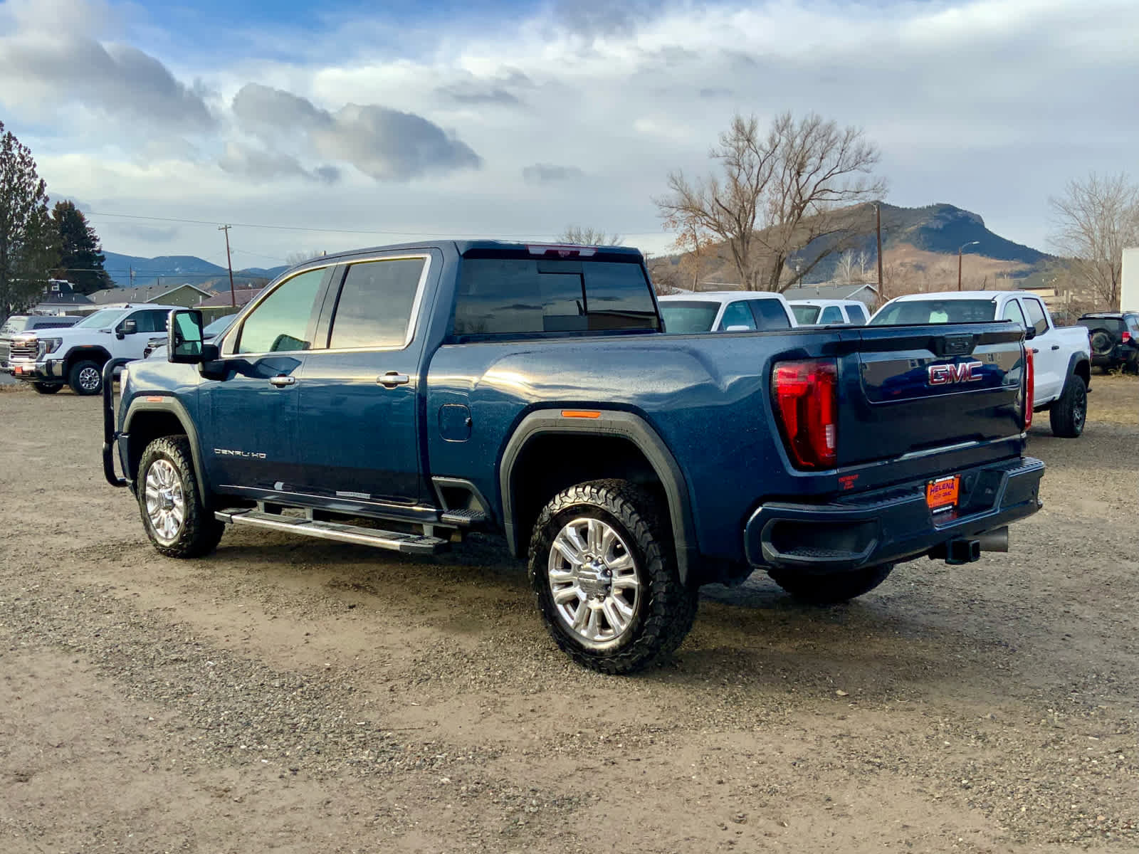 Used 2023 GMC Sierra 3500 Denali w/ Denali Ultimate Package image 3