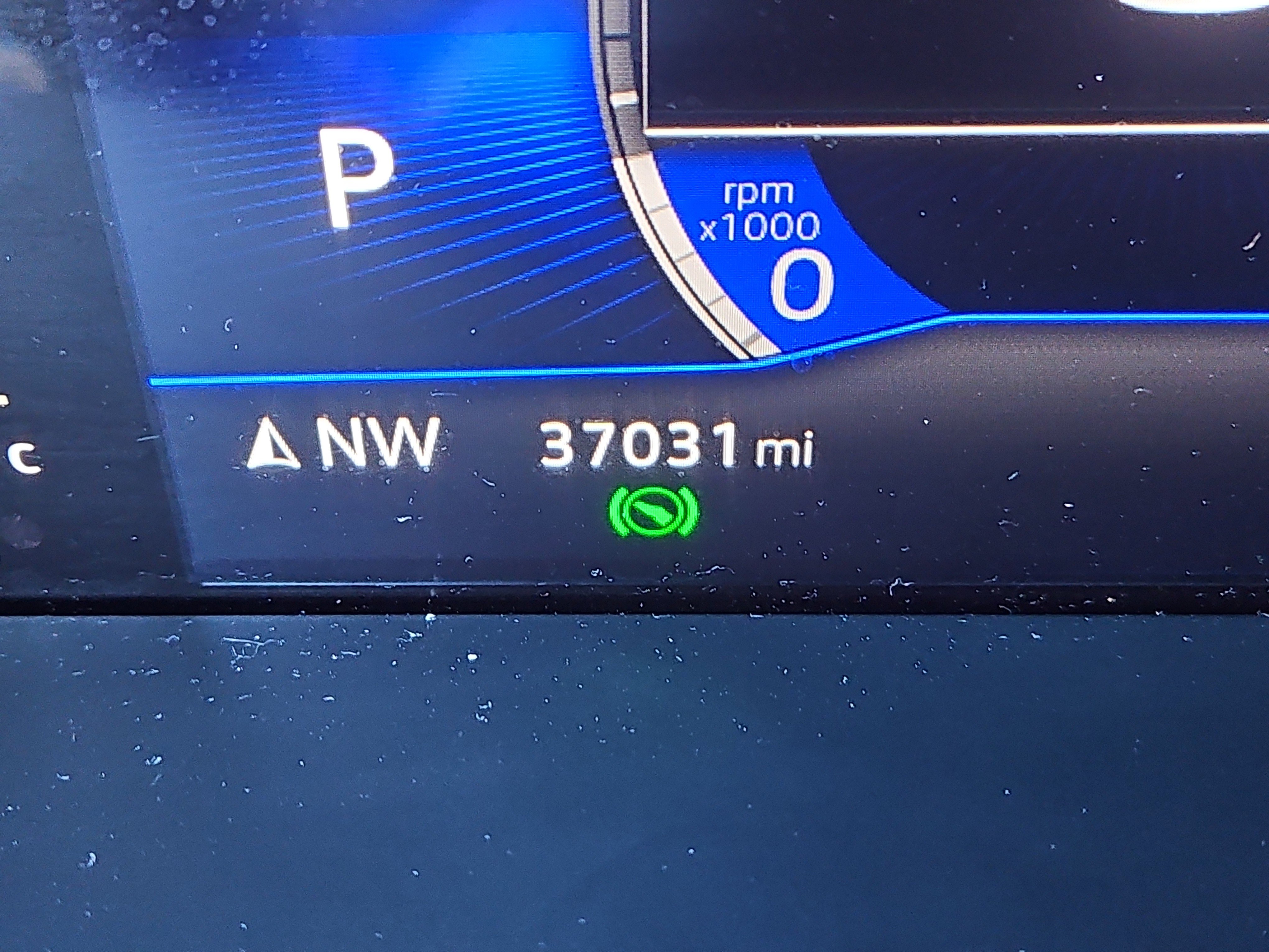 Certified 2023 Volkswagen Tiguan SE R-Line image 8