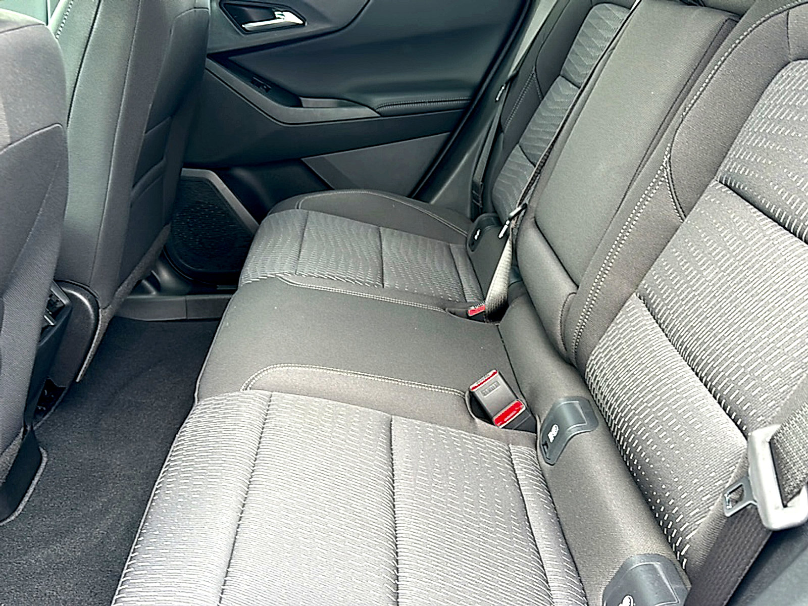 Used 2025 Chevrolet Equinox LT FWD image 18