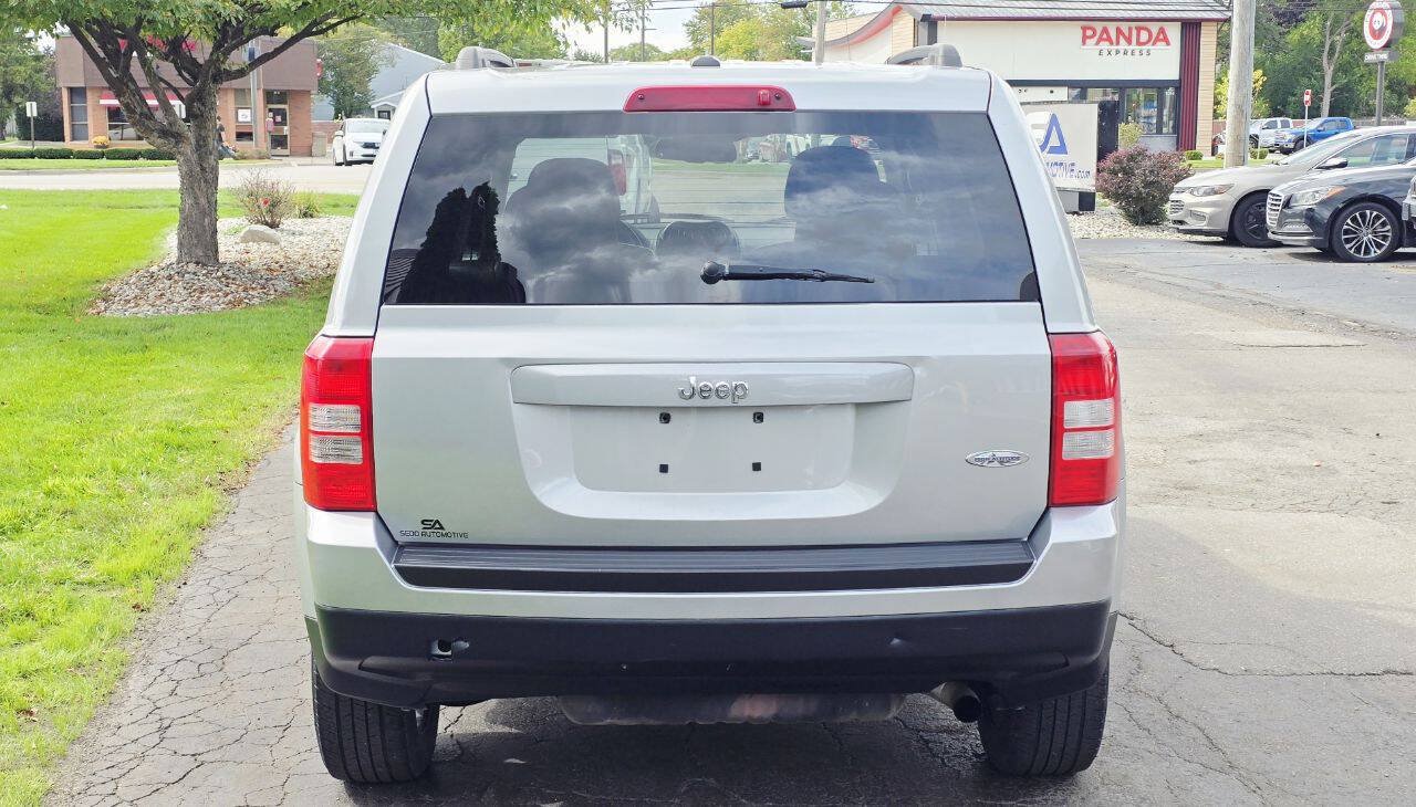 Used 2015 Jeep Patriot High Altitude FWD image 5