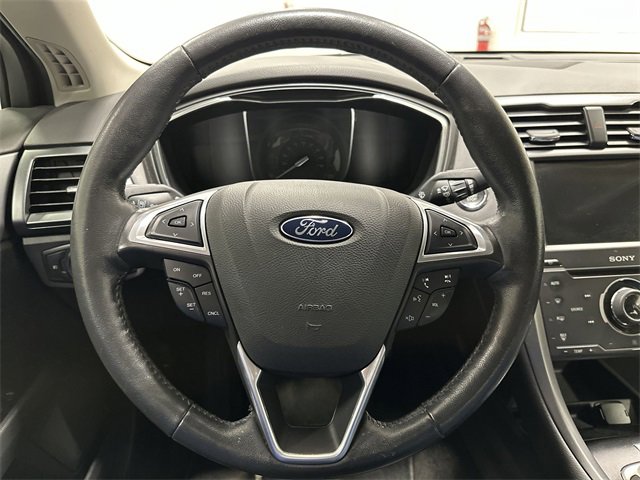 Used 2015 Ford Fusion Titanium image 18