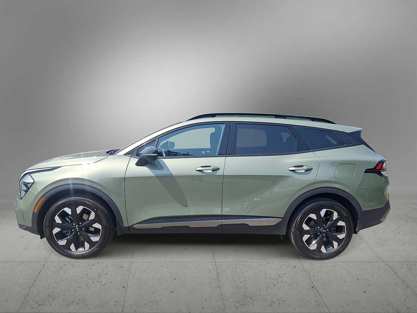 Used 2023 Kia Sportage X-Line w/ X-Line Premium Package AWD/4WD image 5