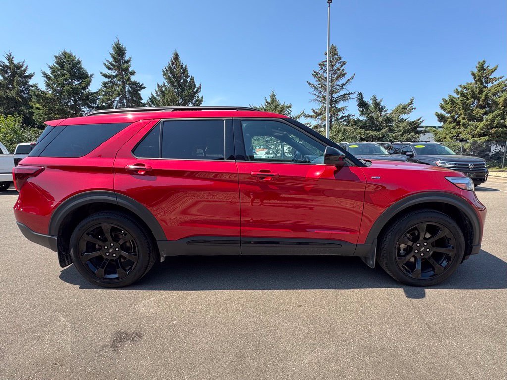 Used 2024 Ford Explorer ST-Line w/ Class IV Trailer Tow Package AWD/4WD image 6