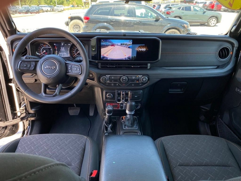 Used 2026 Jeep Gladiator Mojave AWD/4WD image 28