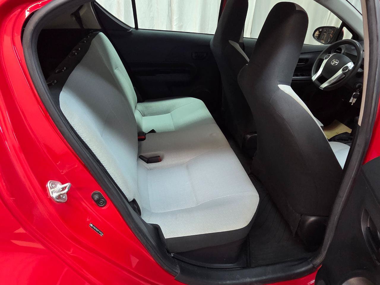 Used 2015 Toyota Prius C One FWD image 15