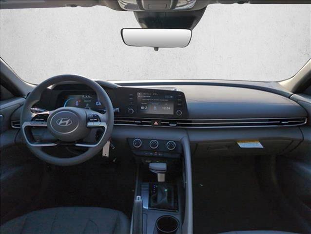 New 2026 Hyundai Elantra SE image 18