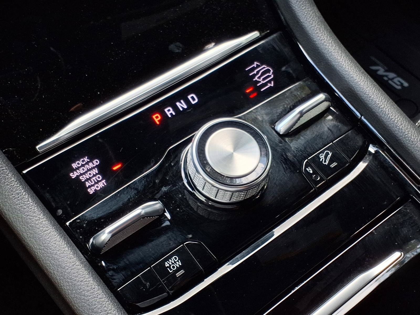 Used 2023 Jeep Grand Cherokee L Overland AWD/4WD image 17