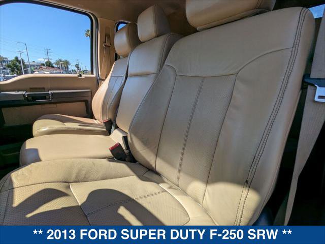 Used 2013 Ford F250 Lariat w/ Lariat Interior Pkg image 19