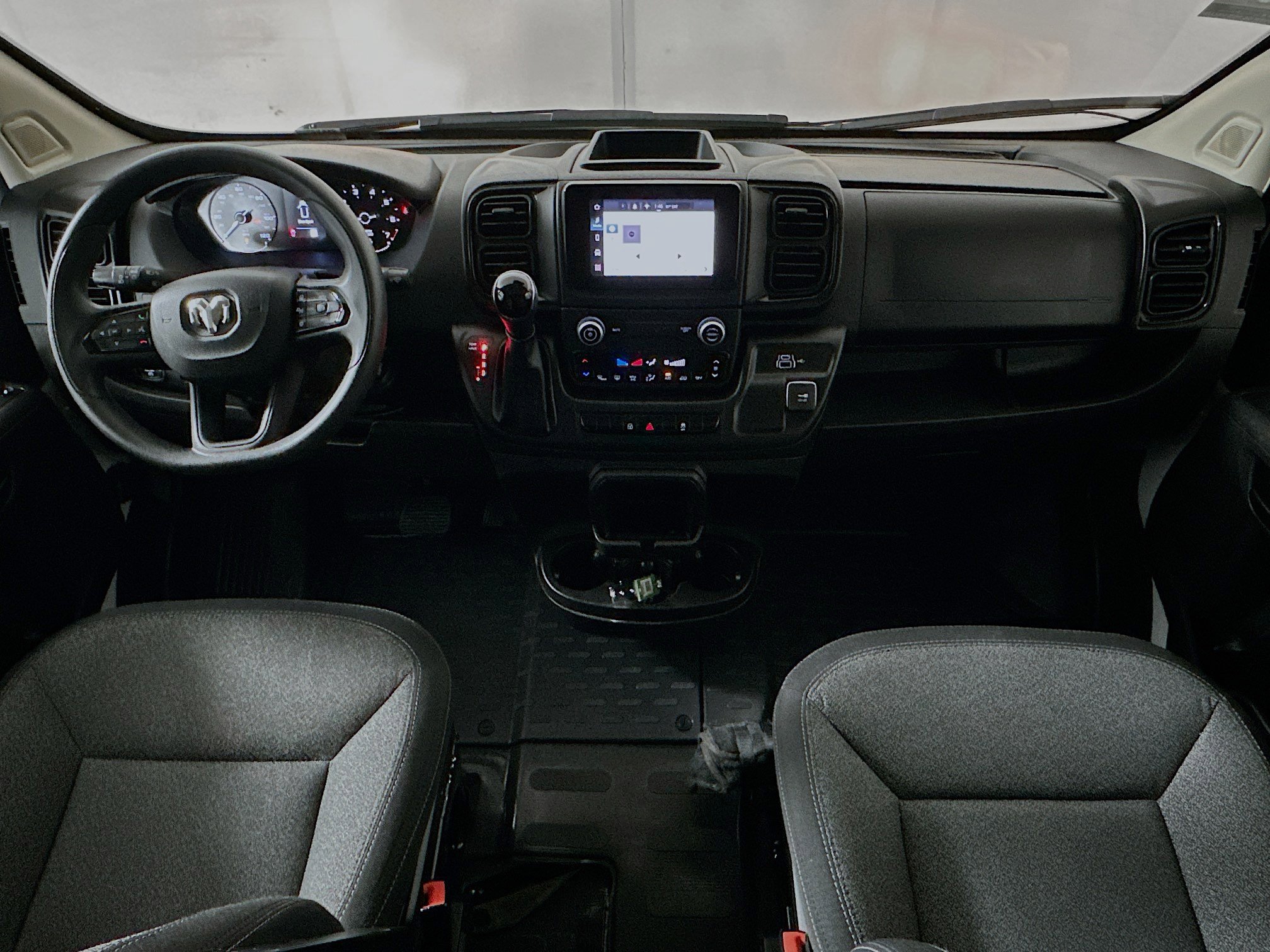 Used 2025 RAM ProMaster 2500 w/ Convenience Group image 26