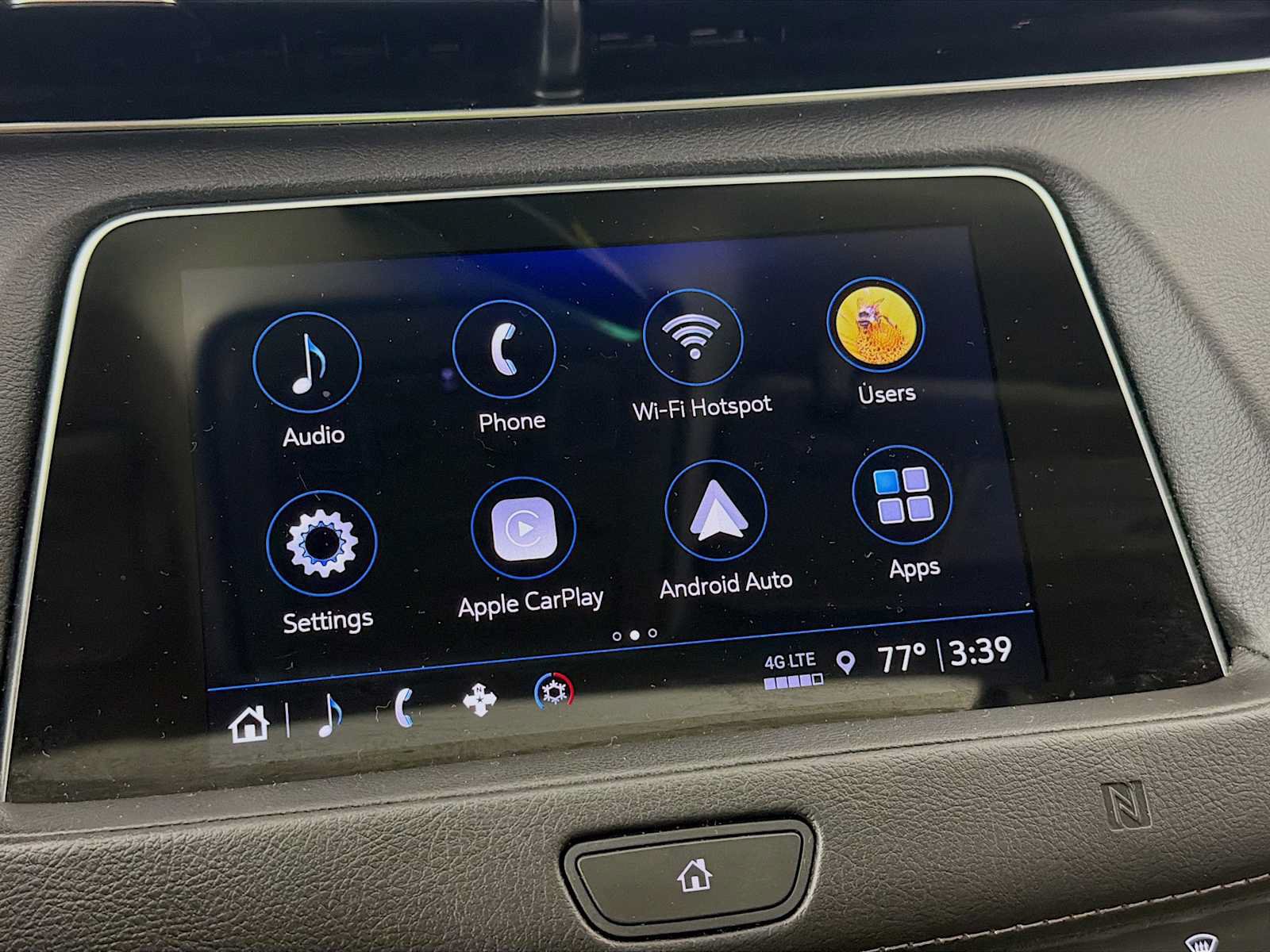 Used 2021 Cadillac XT4 Luxury w/ Cold Weather Package AWD/4WD image 12