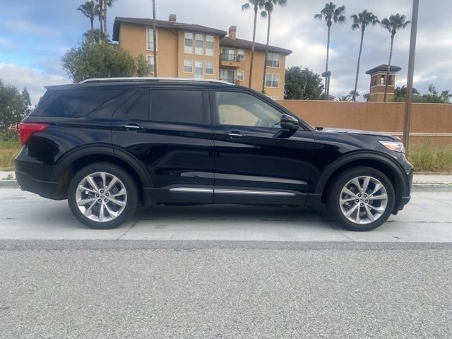 Used 2023 Ford Explorer Platinum w/ Technology Package image 6