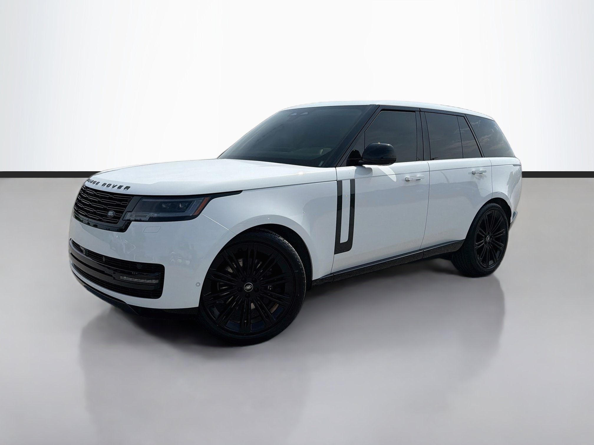 Used 2025 Land Rover Range Rover SE
