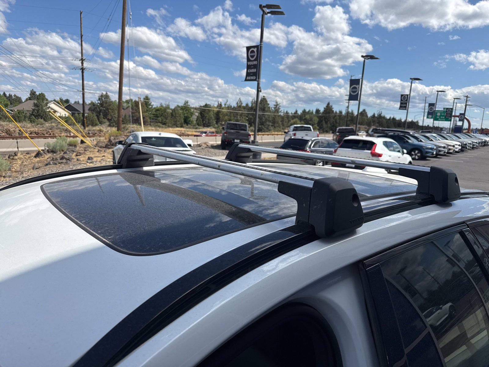 Certified 2025 Volvo XC60 T8 Core w/ Protection Package Premier image 28