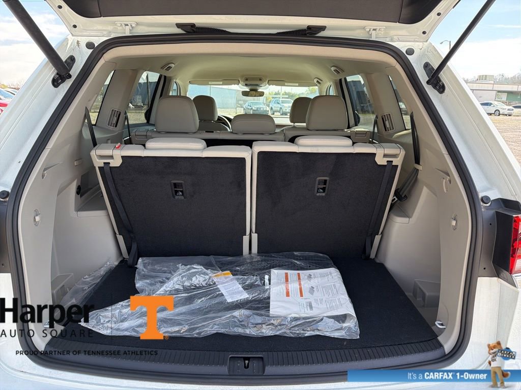 Used 2025 Volkswagen Atlas SE image 20
