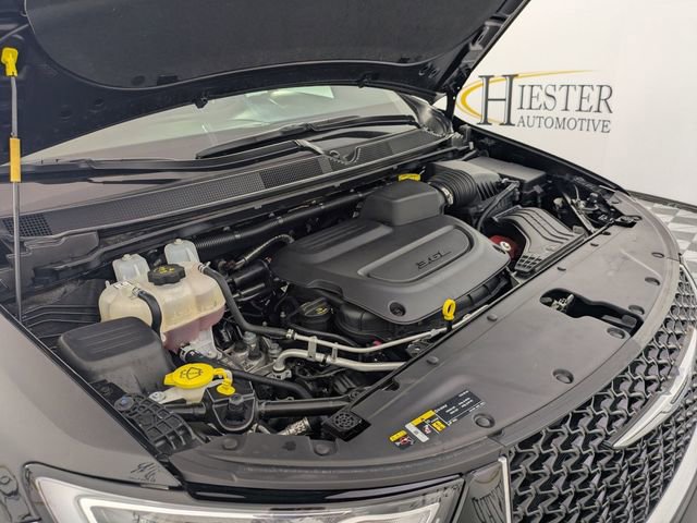 Used 2025 Chrysler Pacifica Select image 36