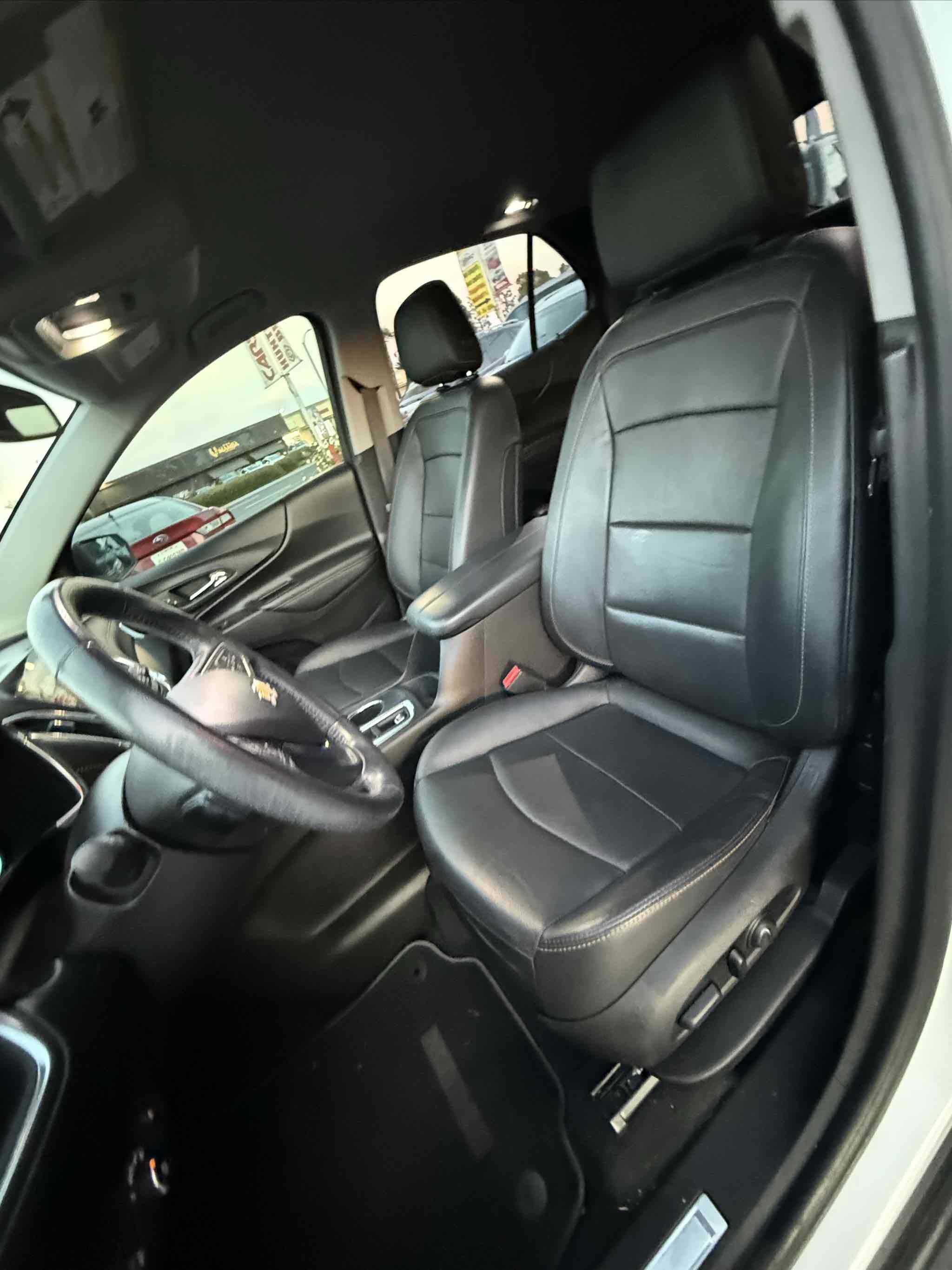 Used 2018 Chevrolet Equinox Premier FWD image 88