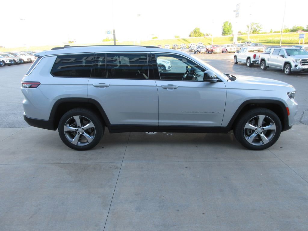 Used 2022 Jeep Grand Cherokee L Limited AWD/4WD image 6