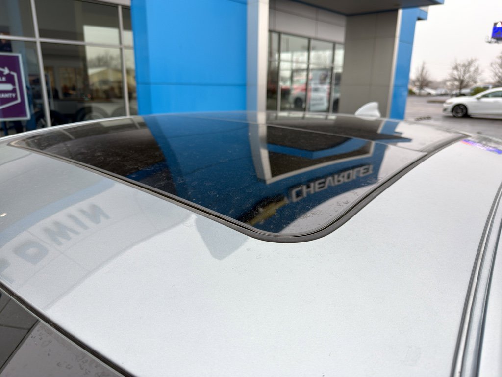 Used 2024 Chevrolet Malibu LT image 10