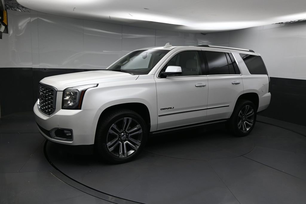 Used 2018 GMC Yukon Denali w/ Denali Ultimate Package AWD/4WD image 1
