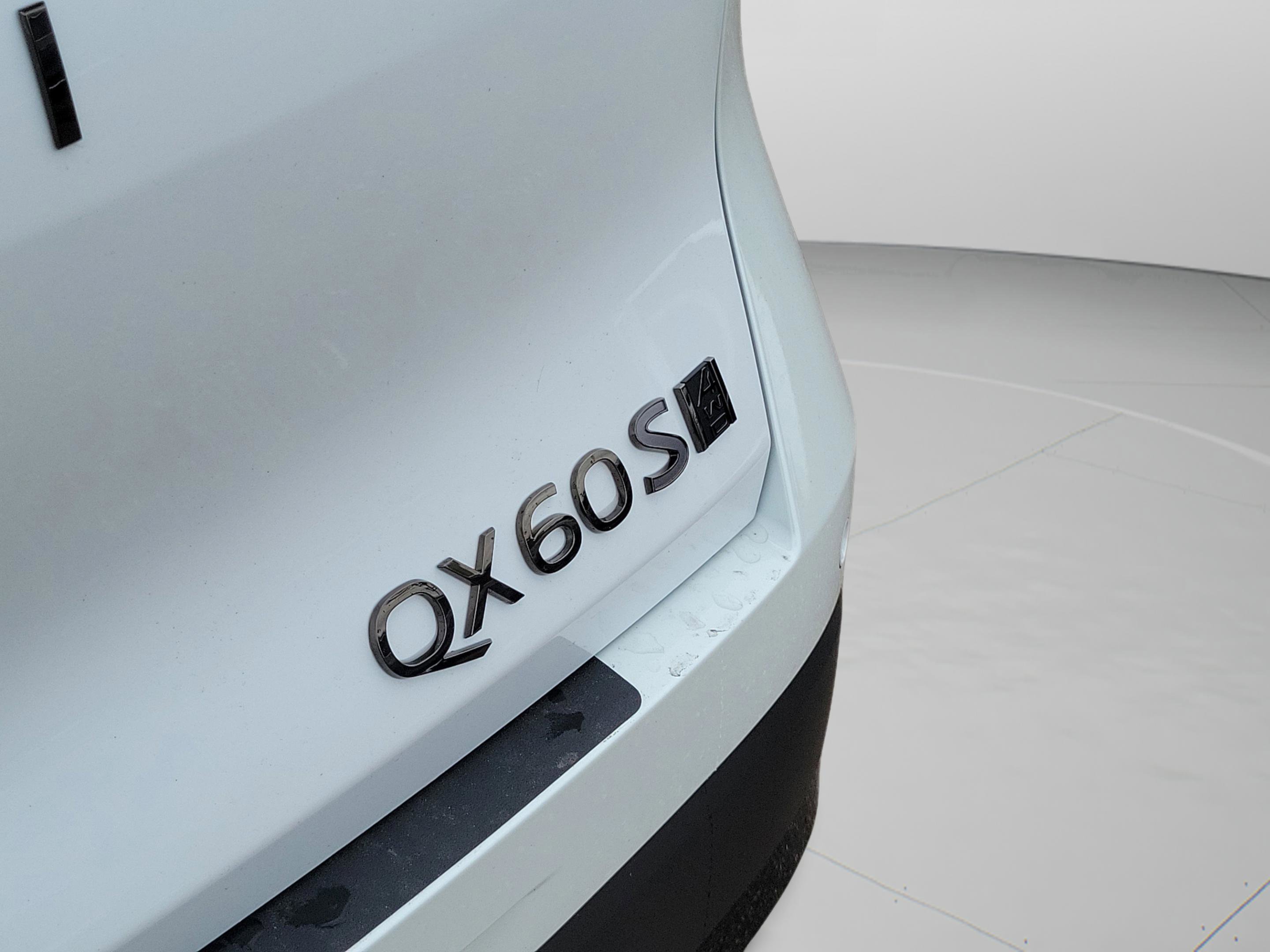 Used 2026 INFINITI QX60 Sport w/ Dark Cargo Package image 39