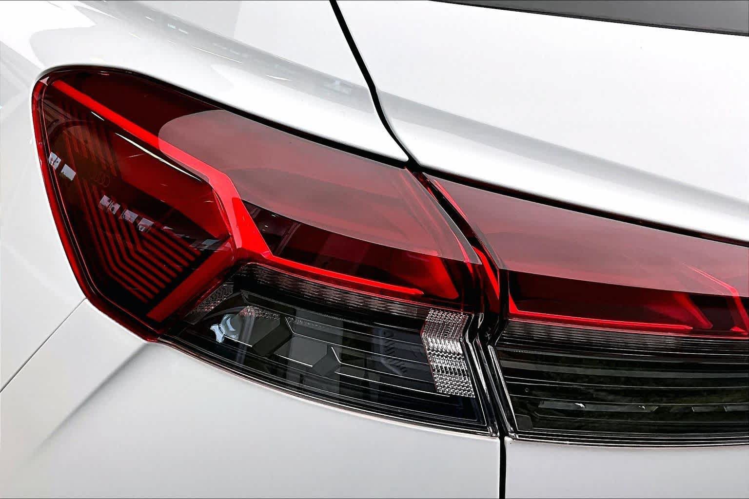 Certified 2025 Audi Q4 e-tron Premium Plus w/ Premium Plus AWD/4WD image 27
