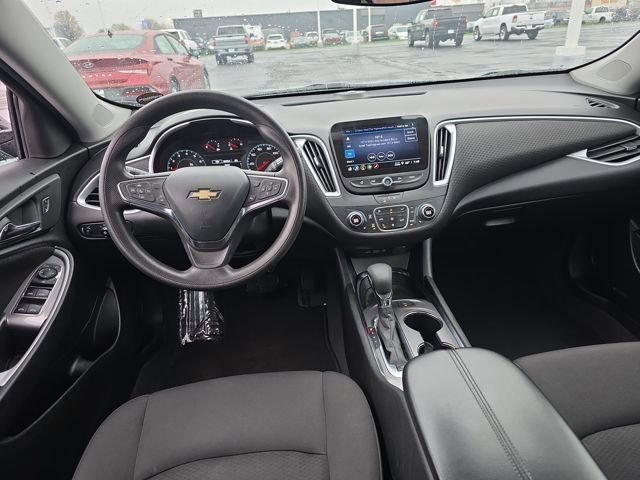 Used 2024 Chevrolet Malibu LT FWD image 19