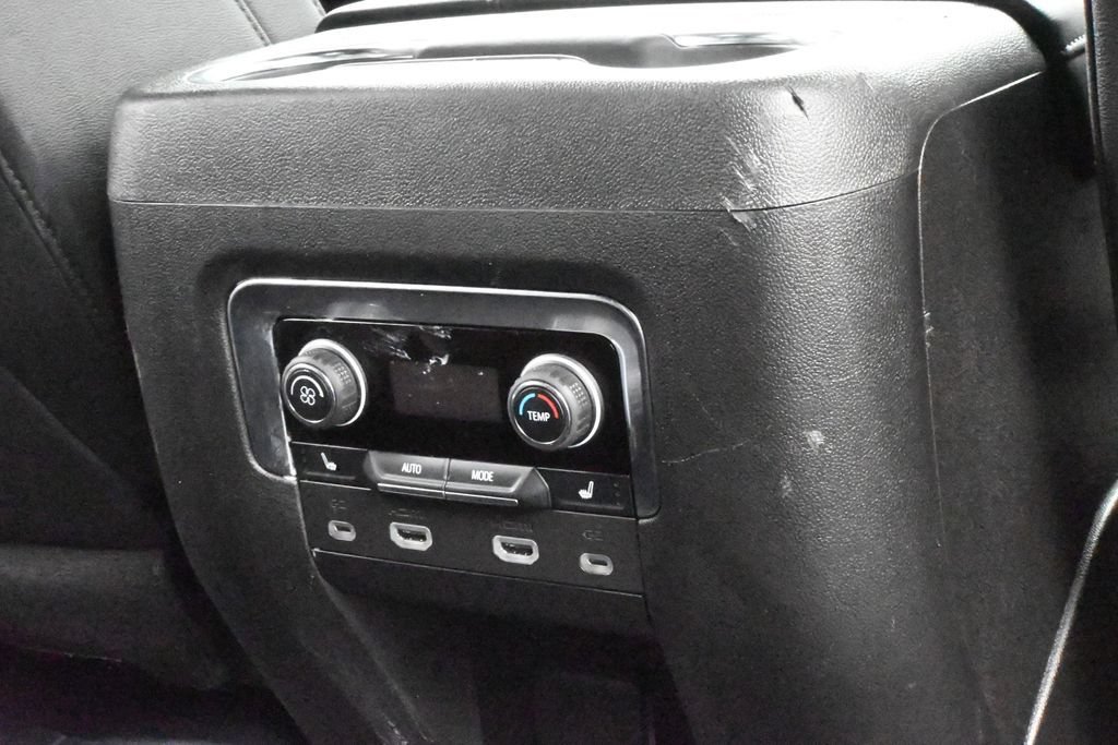 Used 2023 Chevrolet Tahoe Z71 w/ Z71 Off-Road Package AWD/4WD image 48