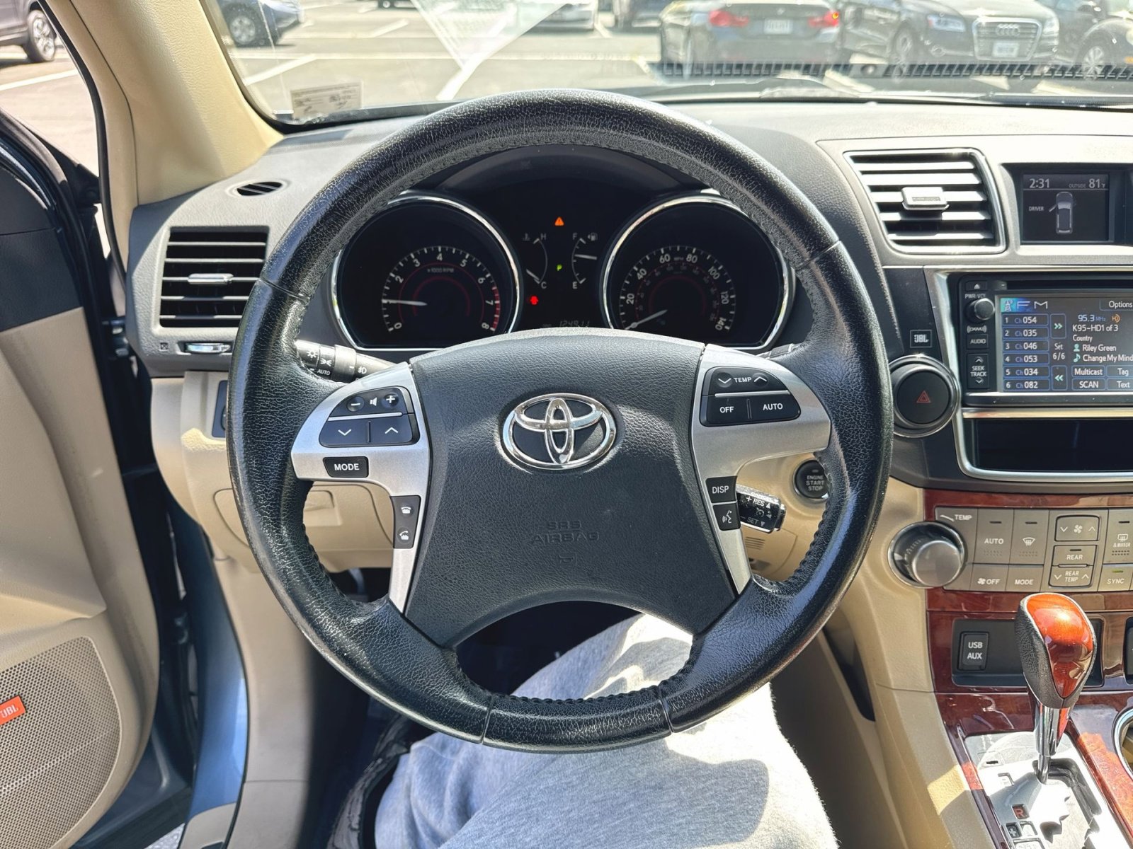 Used 2013 Toyota Highlander Limited image 17